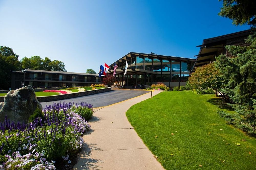 Summit Village Bellaire Bagian luar foto