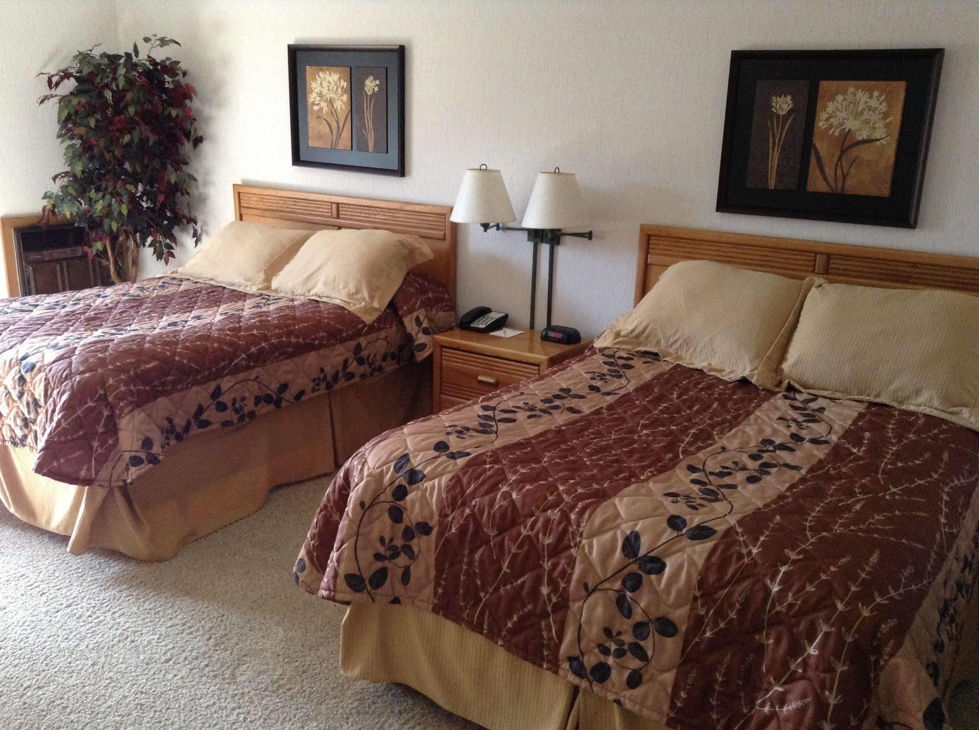 Summit Village Bellaire Bagian luar foto