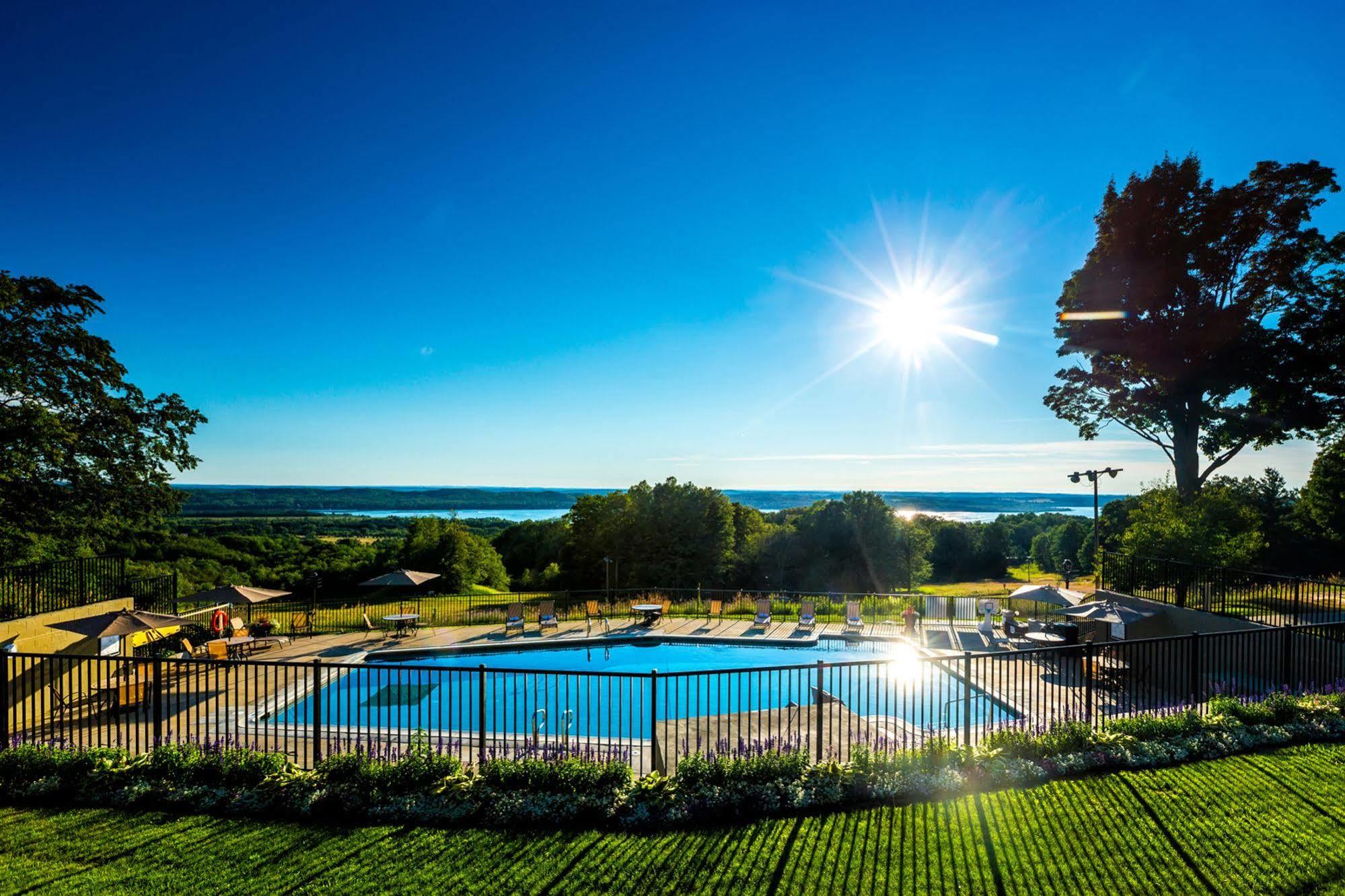 Summit Village Bellaire Bagian luar foto