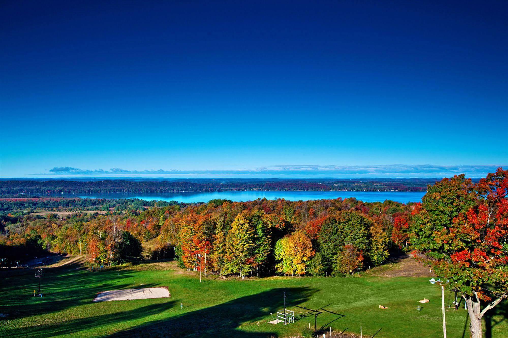 Summit Village Bellaire Bagian luar foto